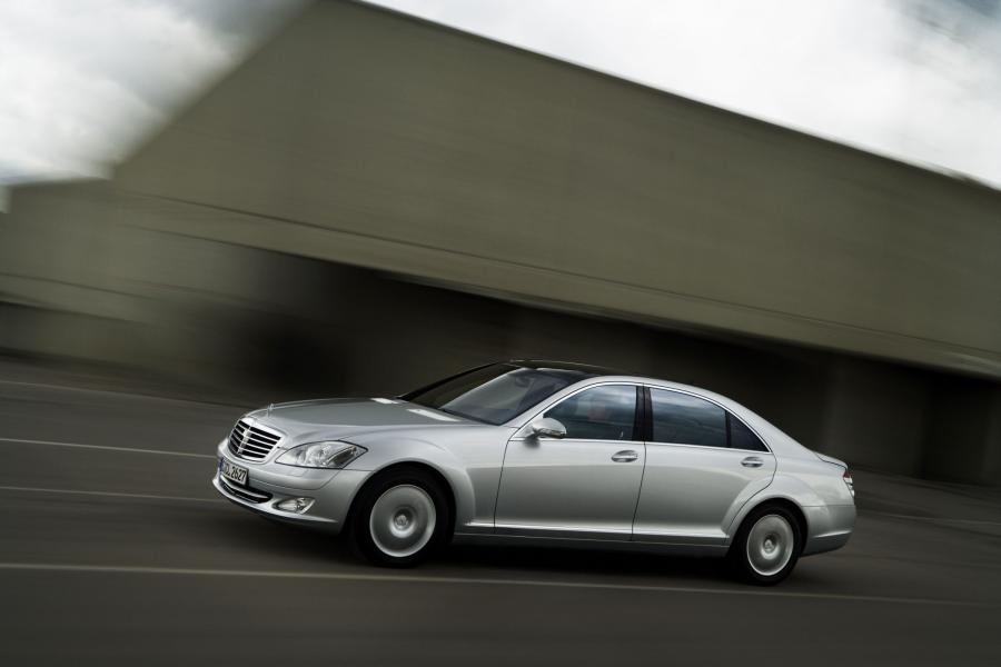  Mercedes-Benz S-Class 2007 года  (фото 52 из 414)